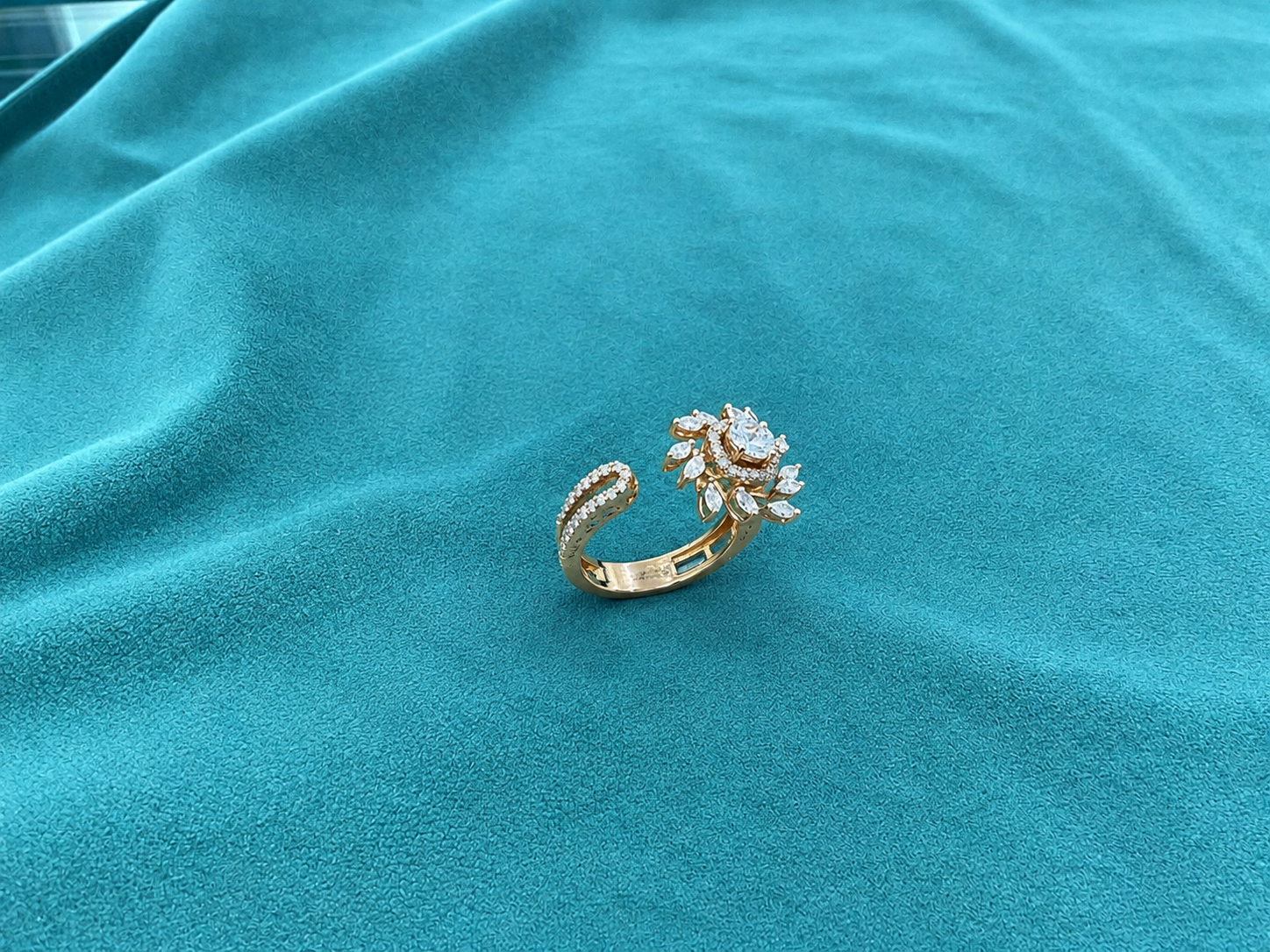 Ladies Ring